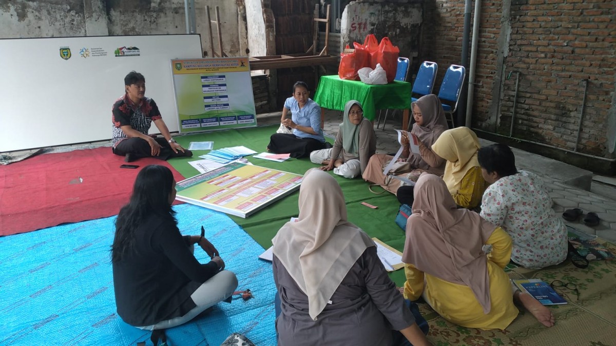 PEMBINAAN POKJA KAMPUNG KB