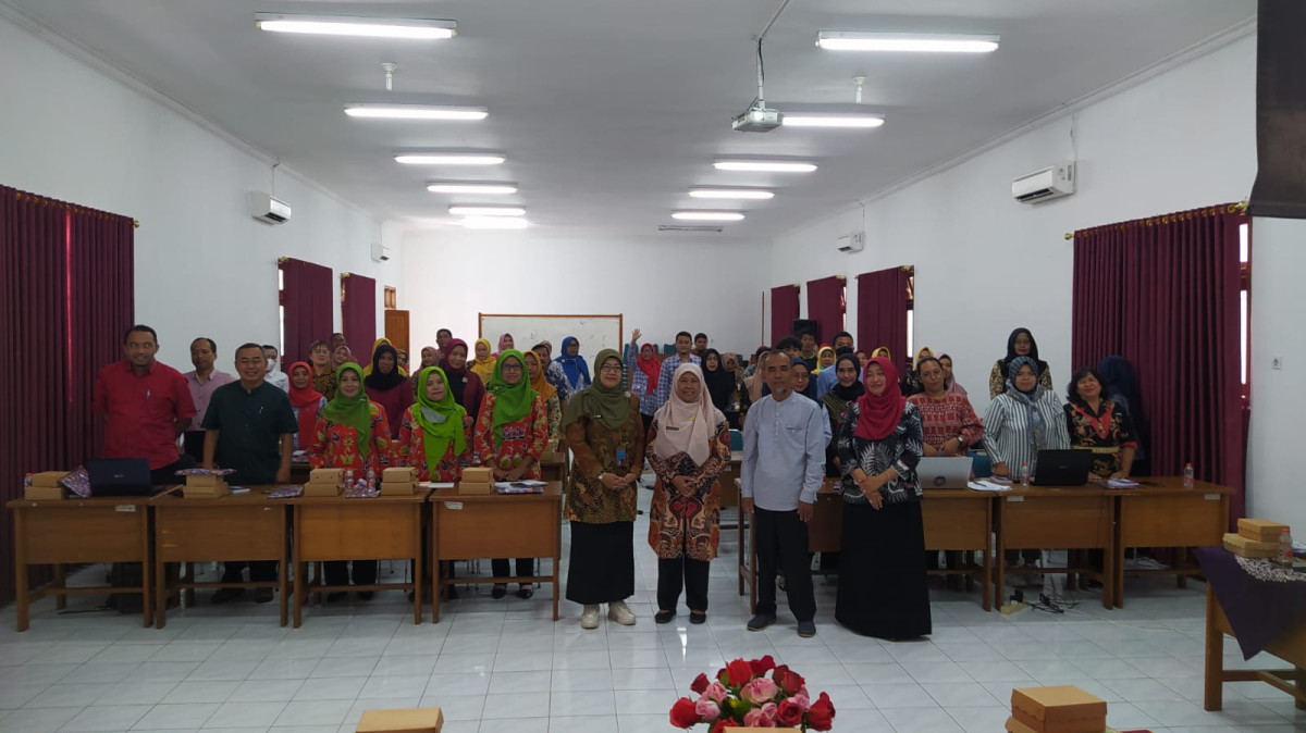 Orientasi Rumah Data Kependudukan di kampung kb kota madiun