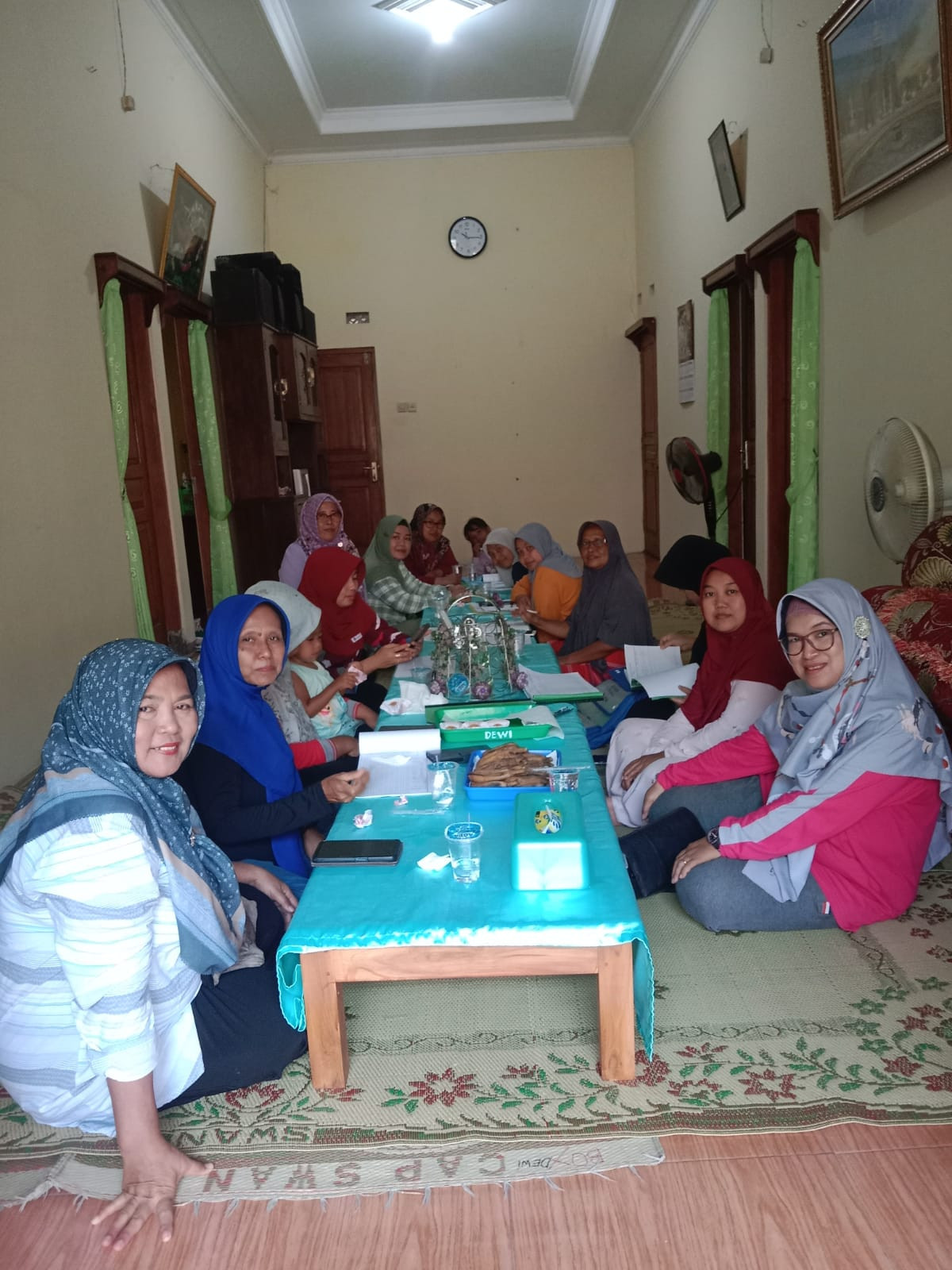 PEMBINAAN PENGISIAN BUKU DASAWISMA, RT DAN RW