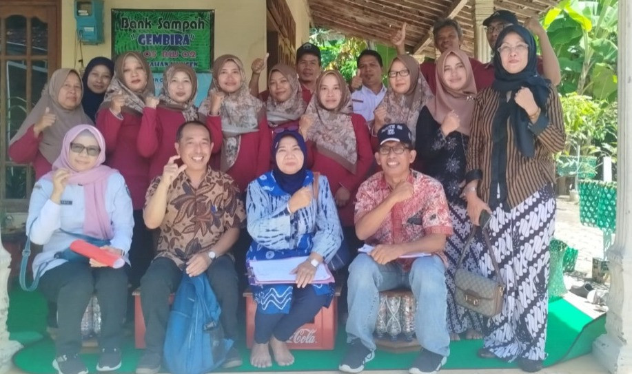 VERLAP LOMBA BANK SAMPAH