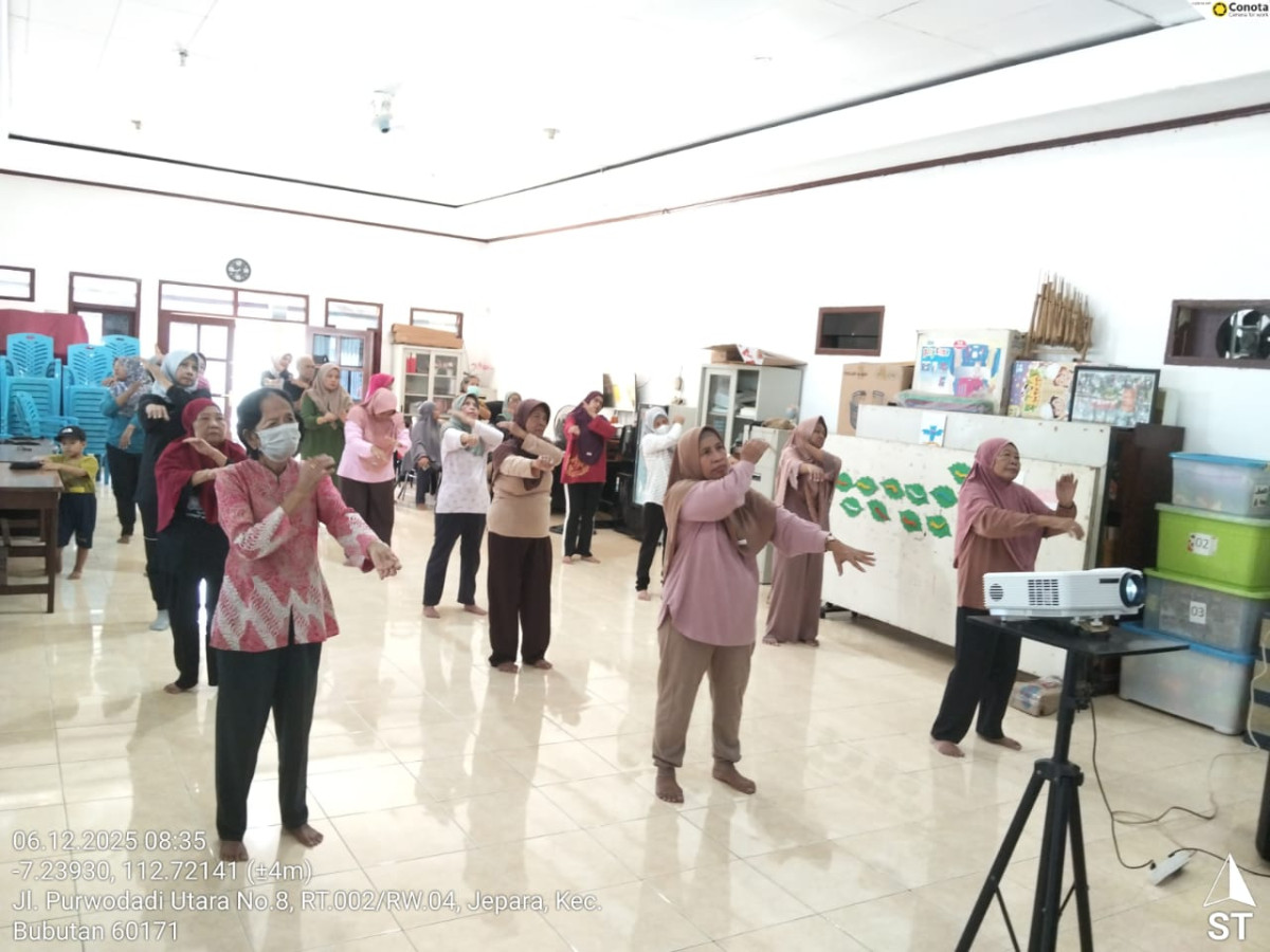 Senam Lansia RW 4 Kelurahan Jepara