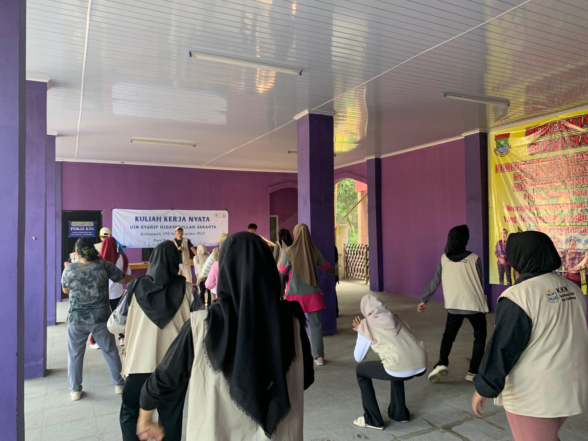 Senam sehat bersama anak kkn fakultas uin