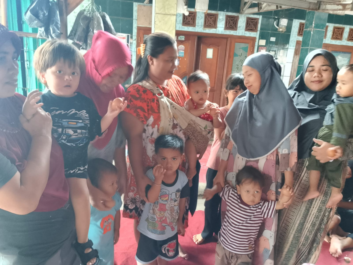 Pemberian. Pmt telur dari kecamatan