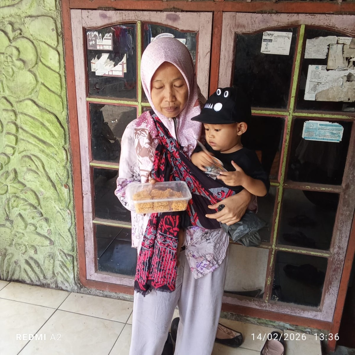 Pemberian pmt lele dari kecamatan