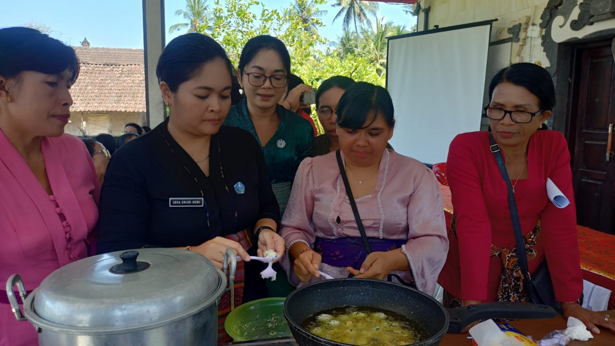 pelatihan pengolahan PMT Lokal