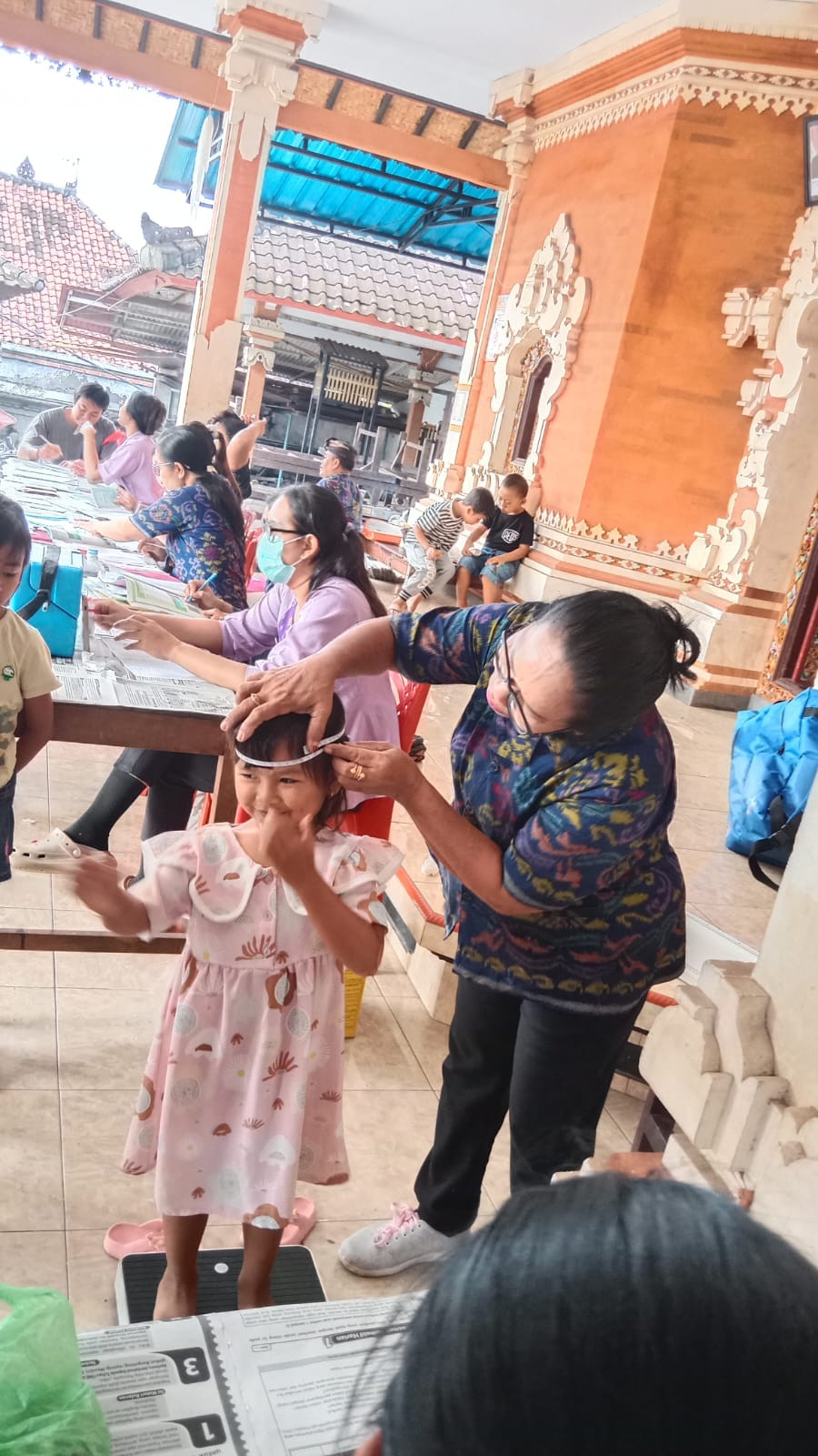 Pengukuran lingkar kepala balita