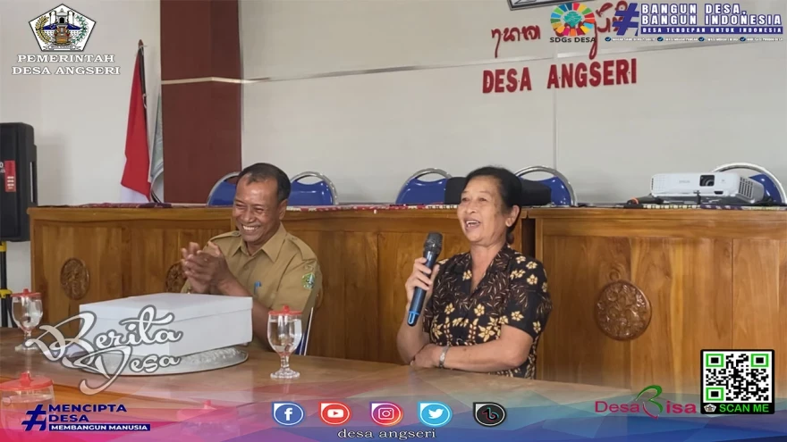 purna tugas Buk Desak Made Simpen sebagai perangkat desa Angseri
