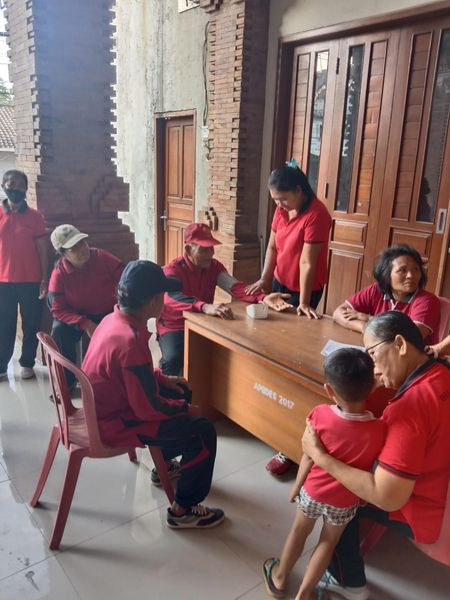 Kader BKL (Bina Keluarga Lansia)