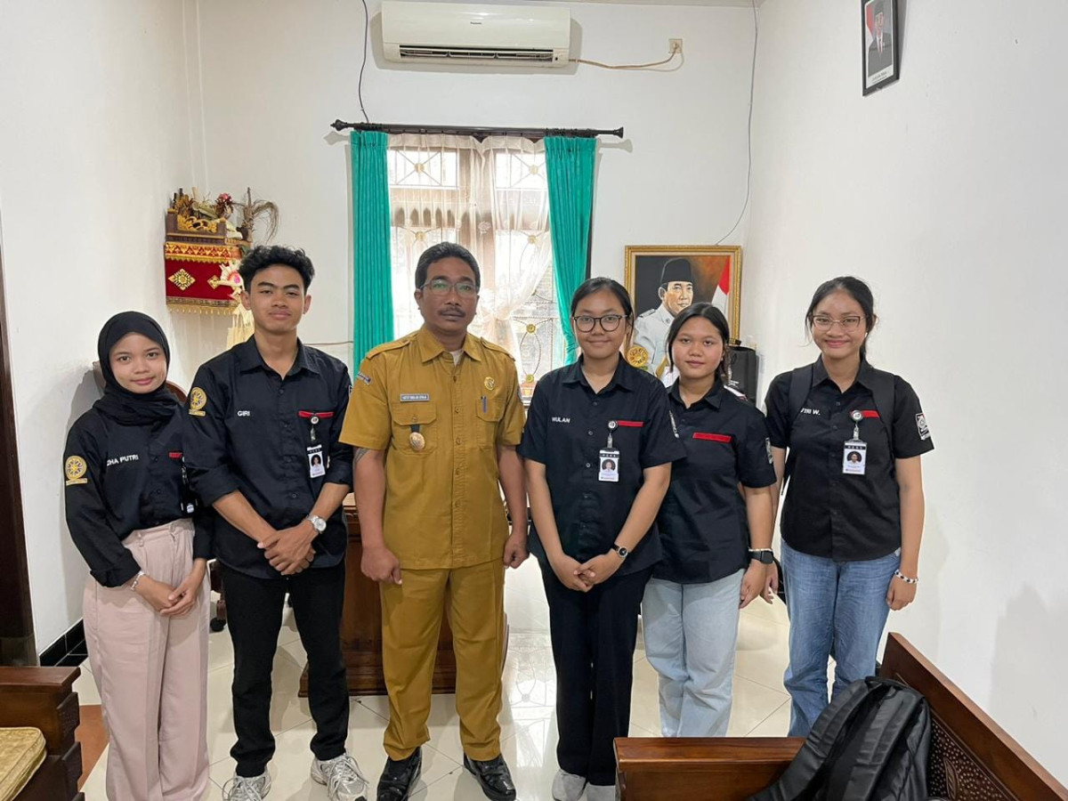 audensi dan wawancara dari Mahasiswa Akademika Uneversitas Udayana.