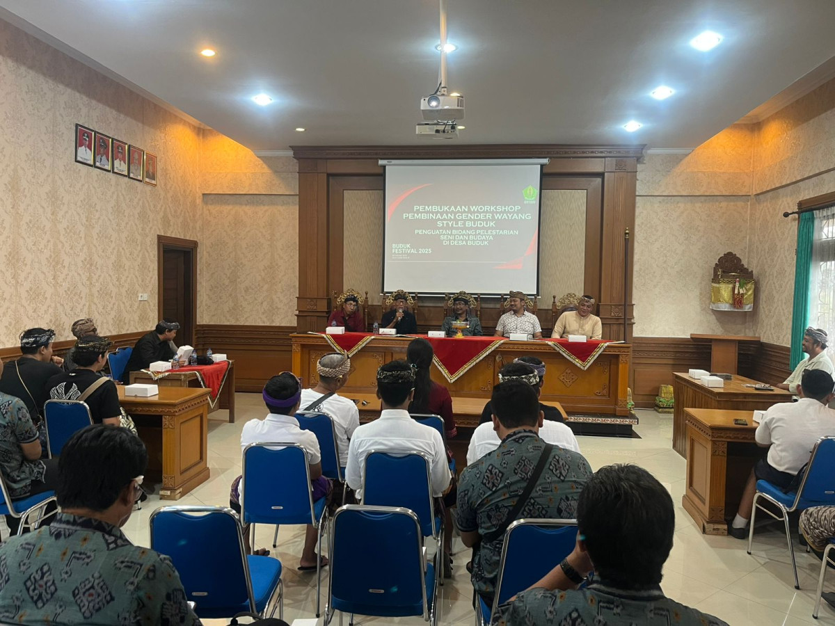 PENGUATAN BIDANG PELESTARIAN SENI & BUDAYA, PERBEKEL BUDUK GELAR WORKSHOP / PEMBINAAN GAMBELAN GENDER WAYANG STYLE BUDUK