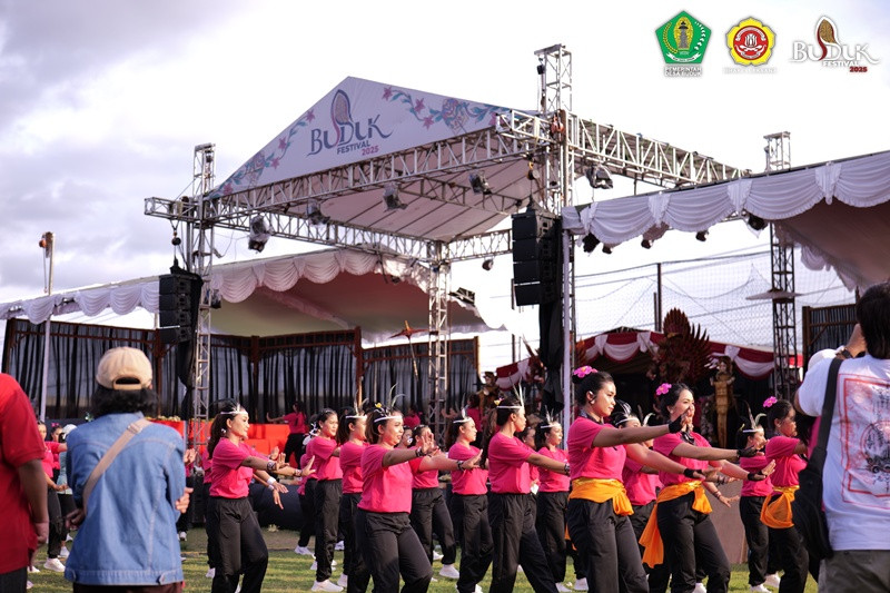 Senam PKK Desa Buduk