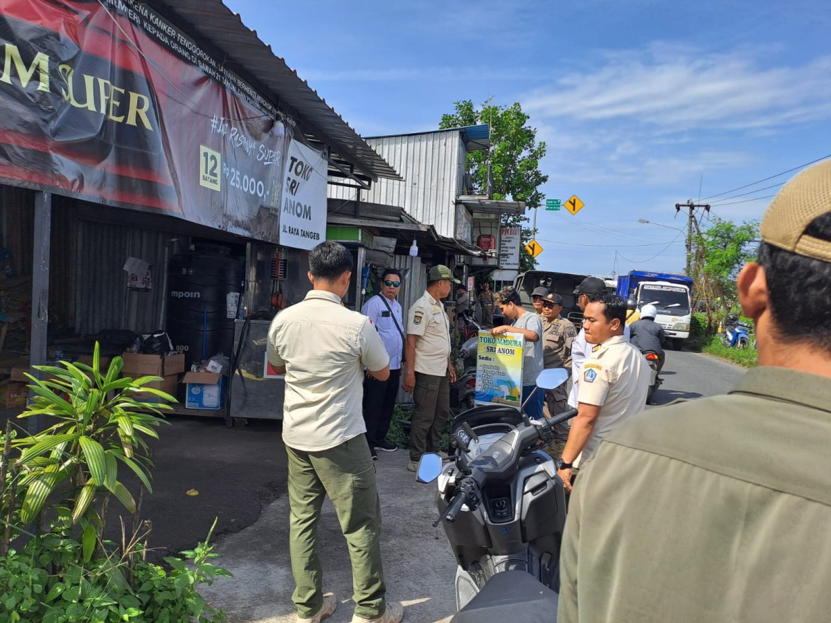 Monitoring dan Penertiban Para Pelaku Usaha