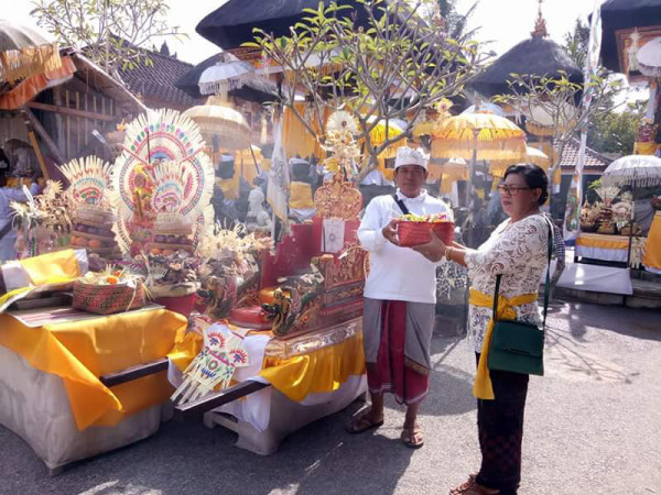 Pemlaspasan Pura Luhur Natar Br. Dajan Peken Desa Penarungan