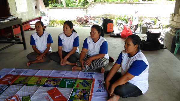 Praktek simulasi oleh kader BKR