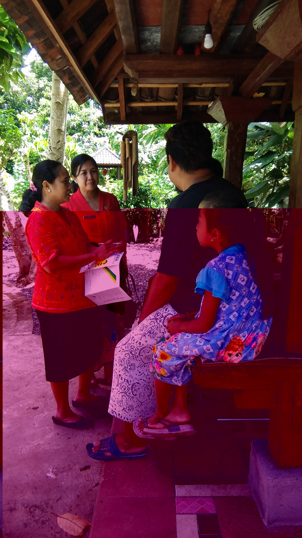 Kunjungan rumah kelangsungan kesertaan berKB dan pemantauan tumbuh kembang anak