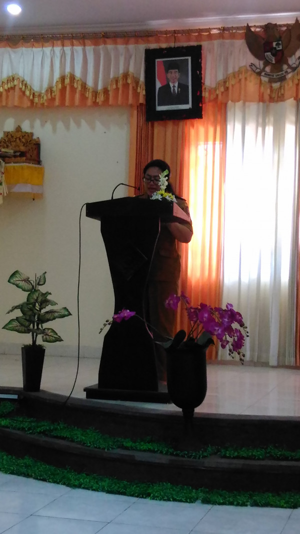 Ucapan selamat datang oleh Ibu Perbekel Penarungan