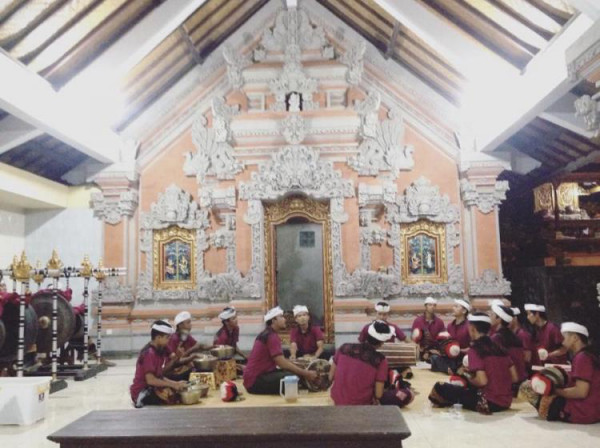 Latihan Menabuh Sebagai Ajang Penyaluran Hobi Sekaligus Menjaga Kebudayaan