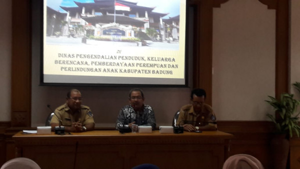 Penerimaan tamu oleh Bapak Sekretaris Dinas P2KBP3A Kabupaten Badung