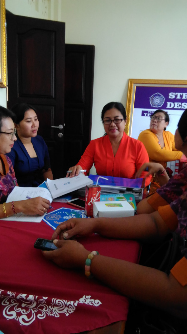 Pembinaan Pokja IV PKK Desa Penarungan 