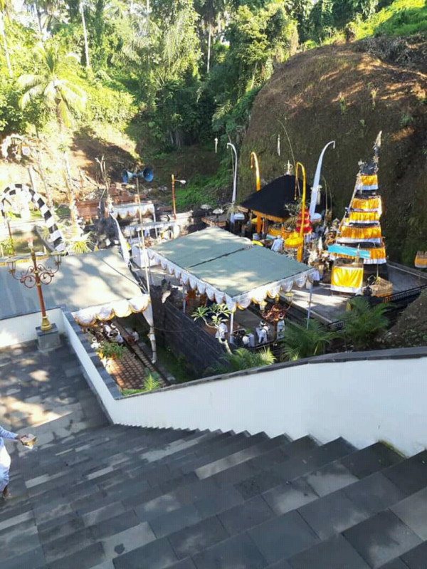 Bangunan tempat persembahyangan