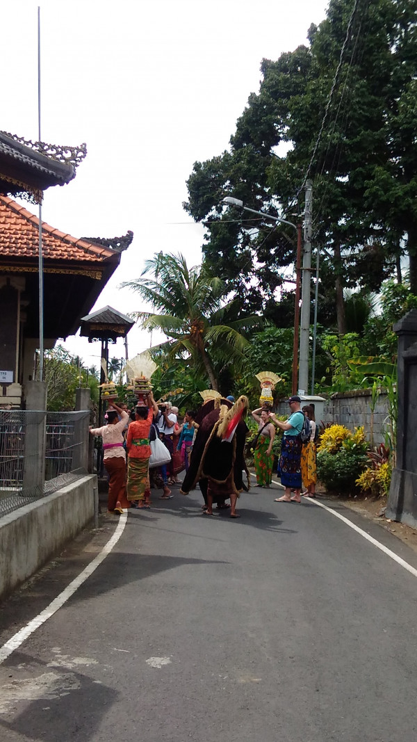 Tampilan sisa dan budaya di Kampung KB