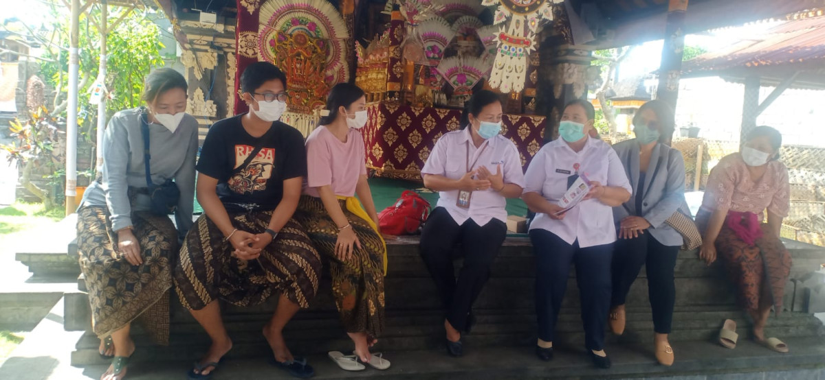 Kegiatan TPK Kampung KB Penarungan memberikan KIE kepada Catin