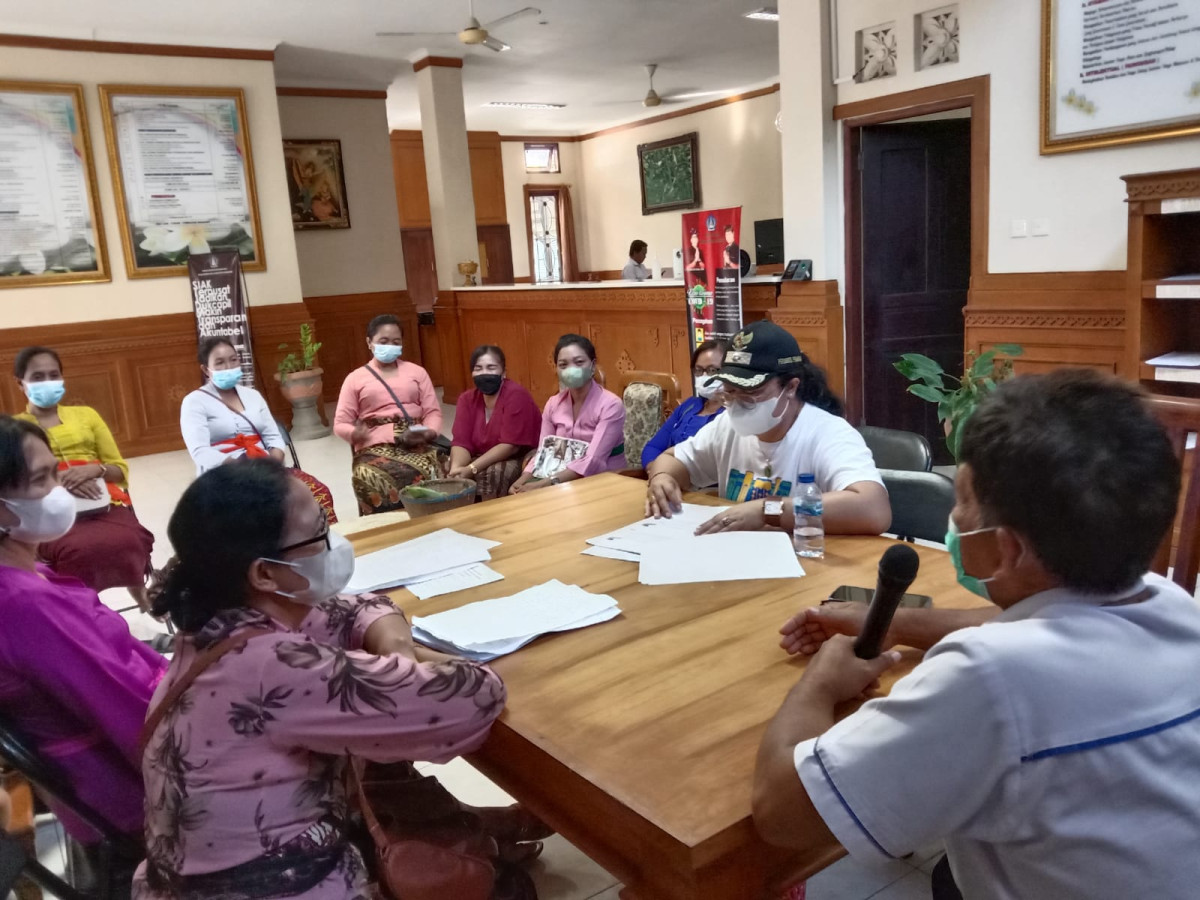 Penyuluh KB juga menyampaikan materi DASHAT