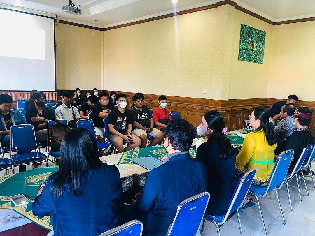 Kegiatan Pembinaan Remaja untuk Lomba Photography yang diadakan KKN PPM Periode XXV Universitas Udayana