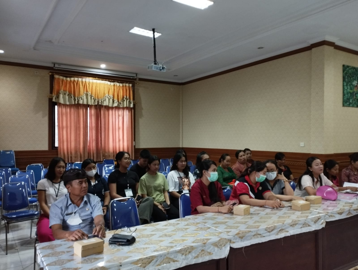 Peserta kegiatan Operasional Ketahanan Keluarga Berbasis Poktan