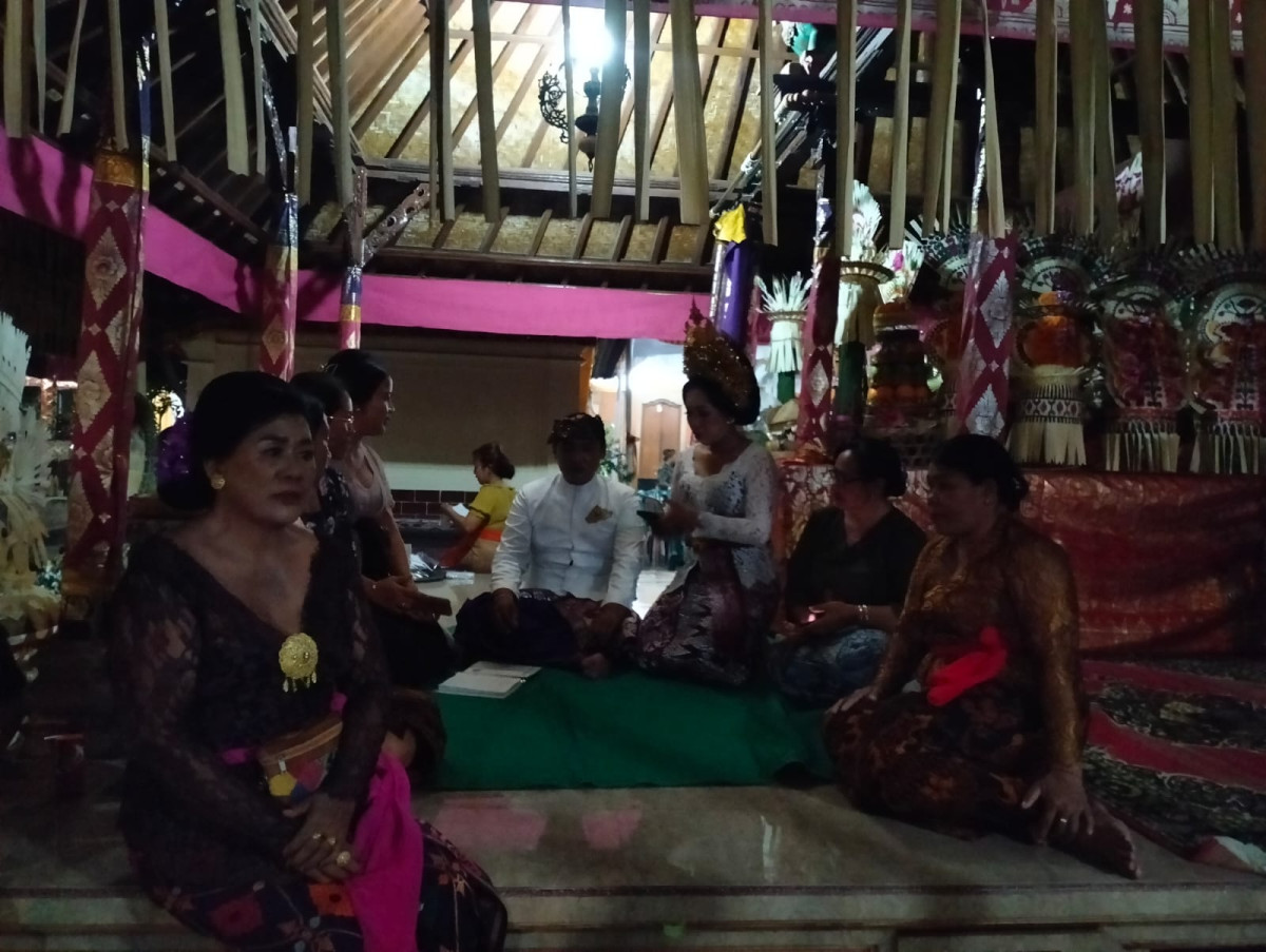 Kader TPK Mendampingi Calon Pengantin Banjar Cemenggon di Kampung KB Penarungan