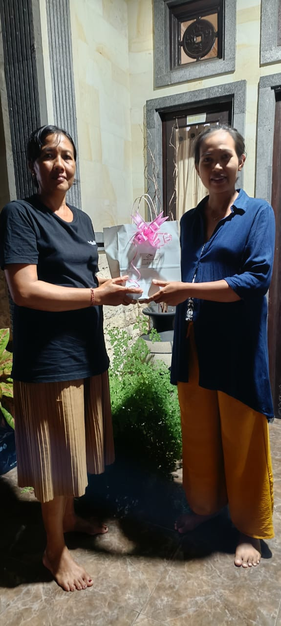 Kegiatan TPK Penarungan memfasilitasi pemberian bantuan PMT kepada Ibu hamil