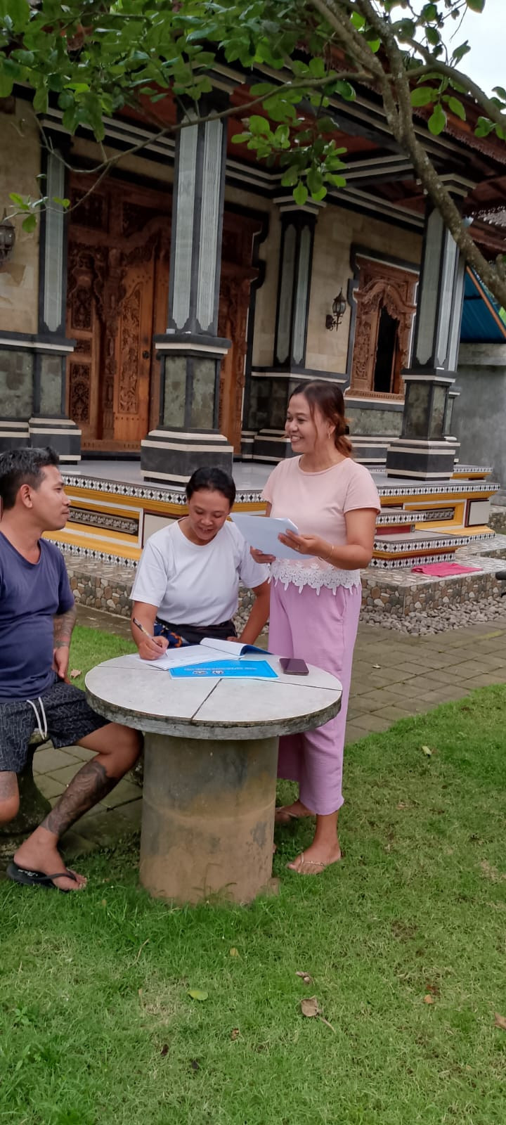 Kegiatan KIE Kelompok BKR Sahadewa mengenai Peran Ayah dalam Pengasuhan Anak Remaja yang mendukung Program GATI, Banjar Dangin Peken Desa Penarungan