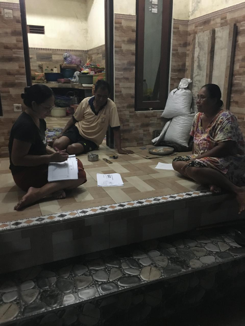 Pelaksanaan kegiatan Kelompok BKR Nakula Banjar Blungbang Desa Penarungan dengan materi mendukung  GATI