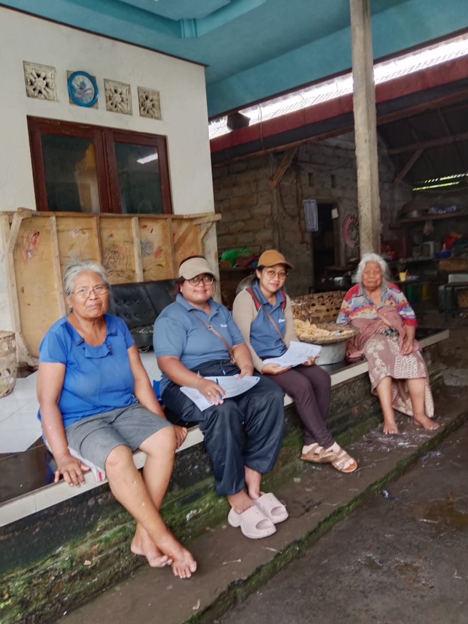 Pelaksanaan kunjungan rutin kader BKL Br. Cemenggon
