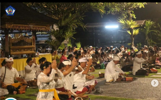 Kegiatan Persembahyangan Bersama Dalam Rangka Siwaratri