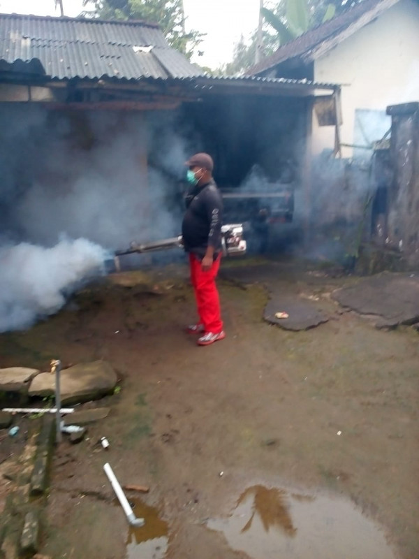 Kegiatan poging di Kampung KB Desa Jehem