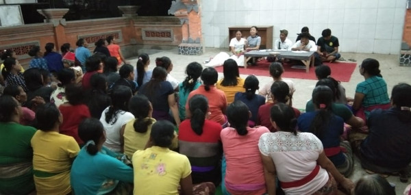 Sosialisasi pemilahan sampah