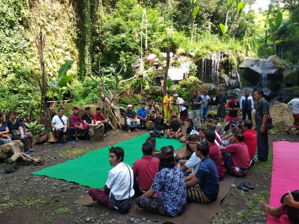 Kegiatan pengukuhan wisata goa raja waterfal