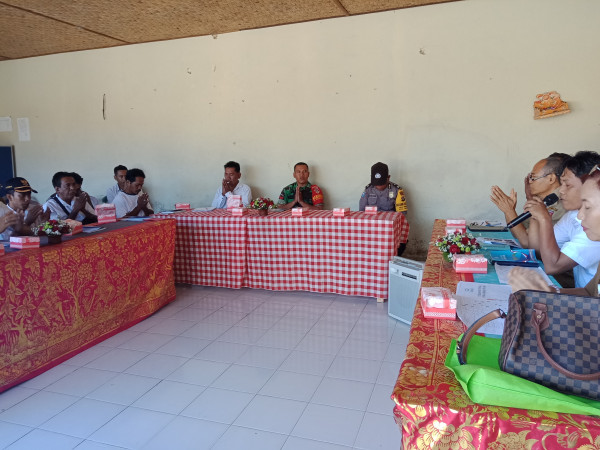 Dihadiri pula oleh Babinsa dan Bhabinkamtibmas