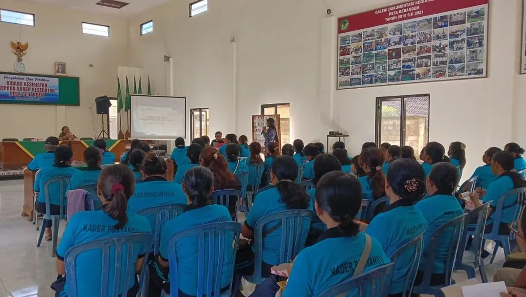 Pelatihan dan penyuluhan bagi kader