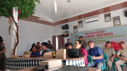 Optimalisasi Pendataan dan Pelaporan Satlinmas Desa: Kecamatan Kubutambahan Gelar Rapat Koordinasi A