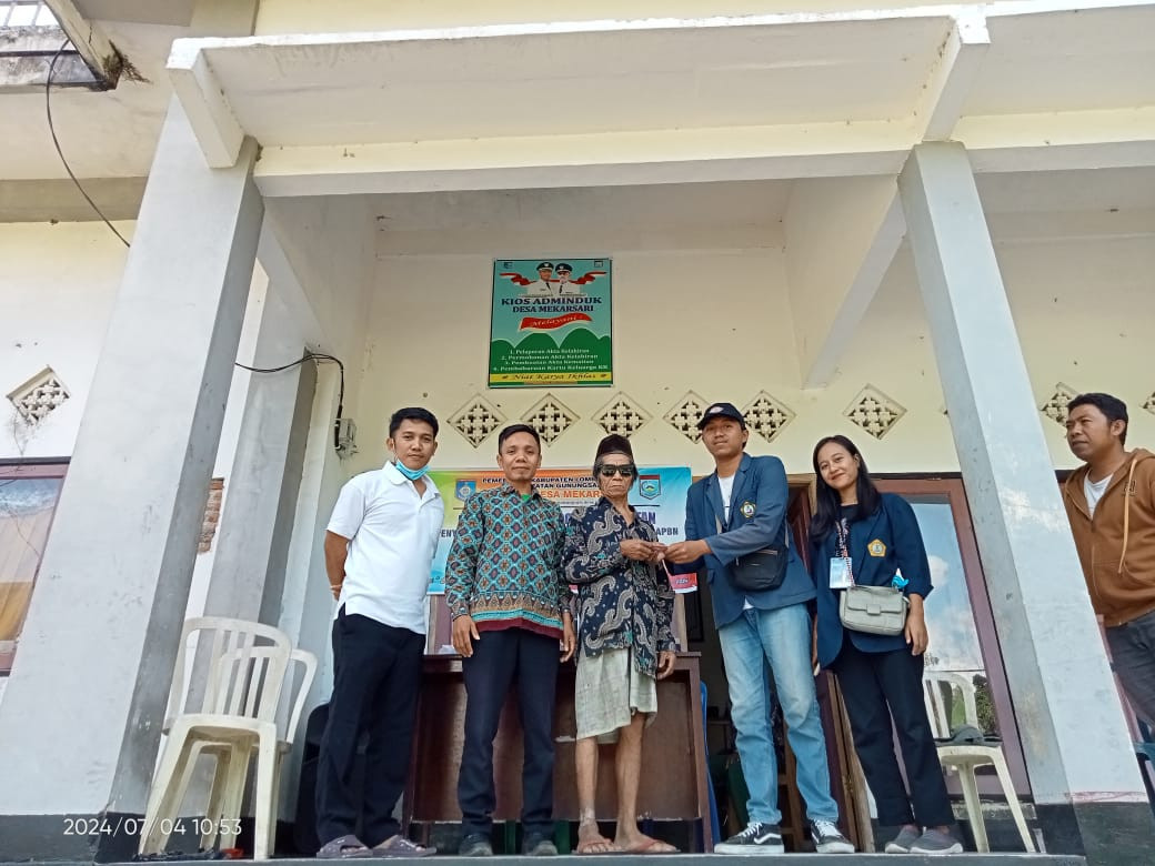 Pembagian BLT Desa Mekarsari
