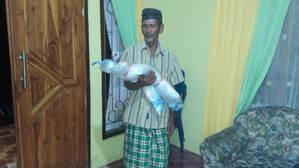 pemberian bantuan pukat