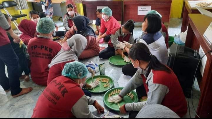 Pelatihan Membuat Kue Tradisional
