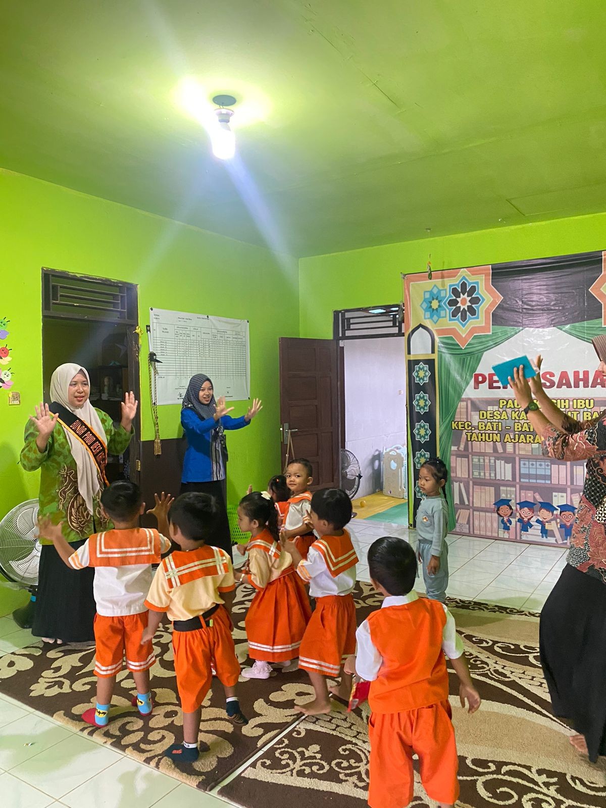 Kegiatan Belajar dan mengajar di PAUD KASIH IBU Desa Kait Kait Baru