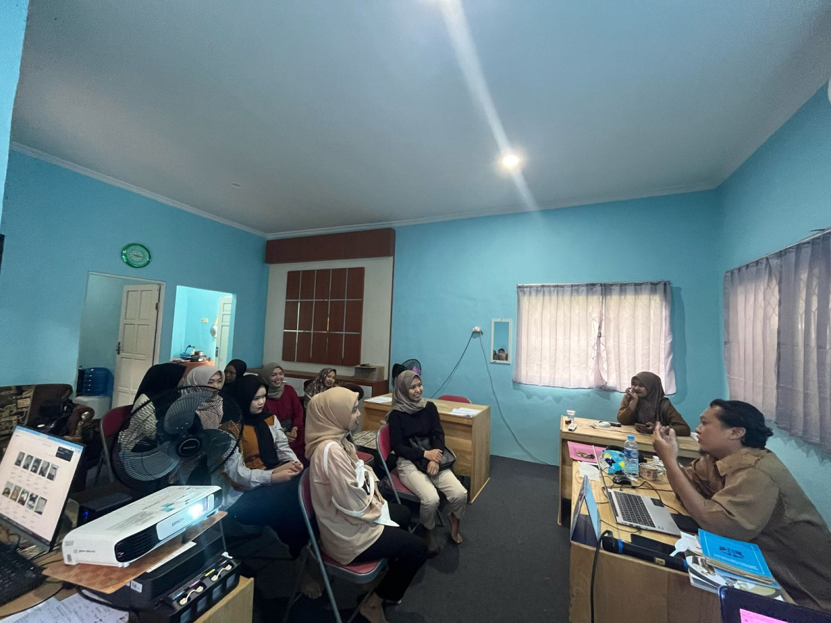 Kegiatan Tri Bina Poktan (BKB, BKR dan BKL) Kampung KB desa Batu Bini