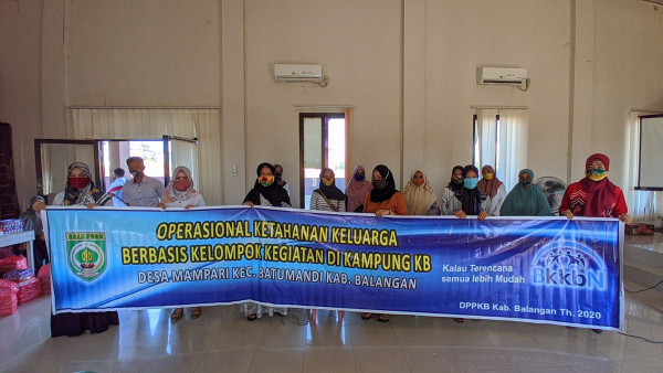 Foto bersama peserta kegiatan