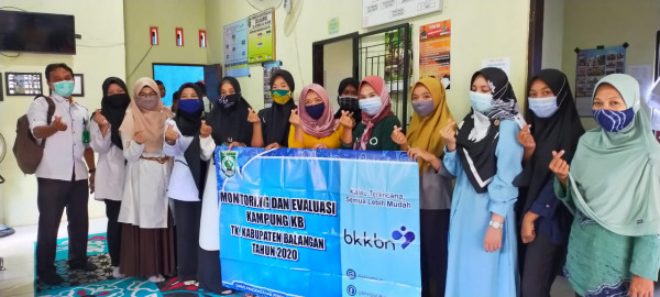 Foto bersama peserta kegiatan