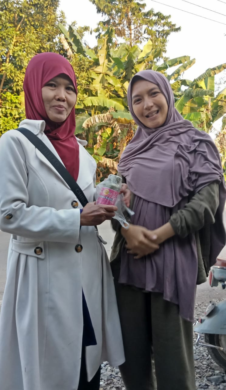 KEGIATAN Pemberian vitamin/nutrisi kepada bumil (Keiatan Genting Kelurahan Bangkal)