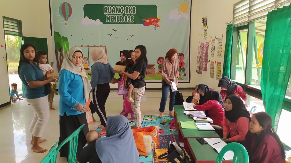 Pertemuan kelompok kegiatan BKB Menur di kampung KB Citra Kasih materi terkait 1000 hari pertama kehidupan